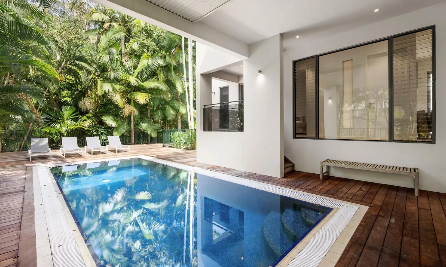 Tropical Retreat With Tranquil Private Pool Villa Noosa Heads Holiday home