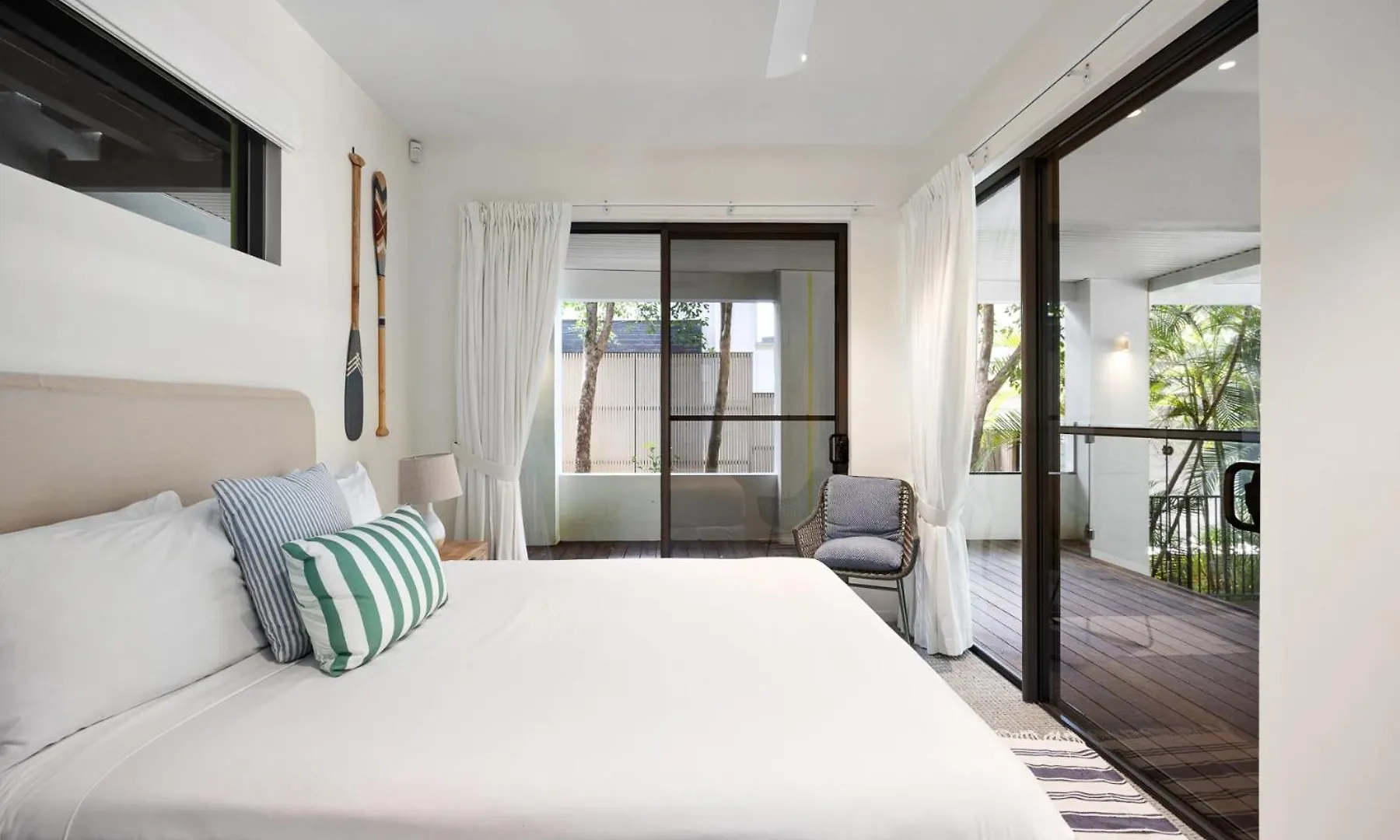 Tropical Retreat With Tranquil Private Pool Villa Noosa Heads Australia